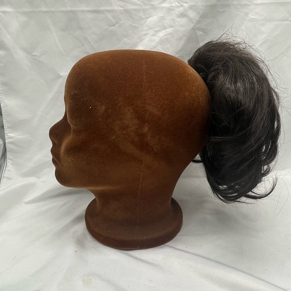 Vintage 1960s  Chignon 100% Human Hair In Original Round Box - Picture 3 of 6